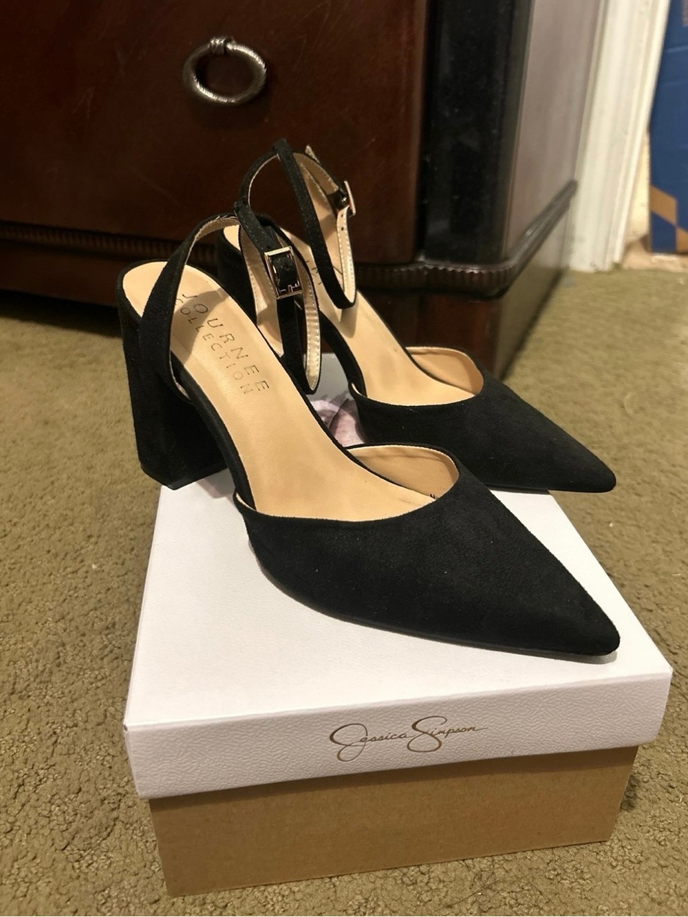Jessica Simpson Black Pointed-Toe Block Heel Slingbacks